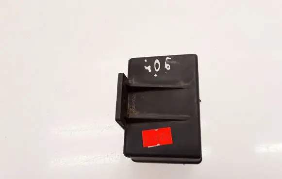 Peugeot 406 Glow plug pre-heat relay 598138