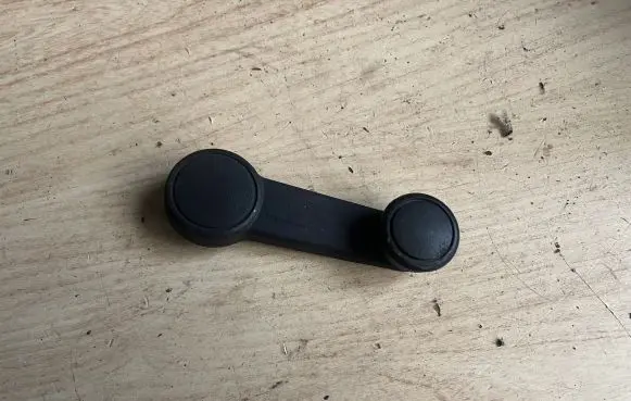 Ford Mondeo MK IV Rear door window winding handle 