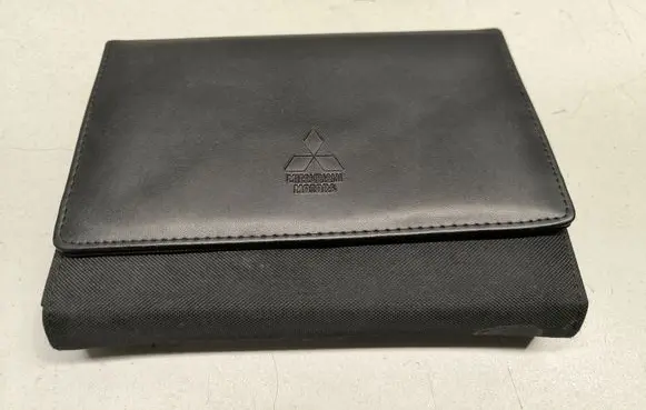 Mitsubishi Outlander Owners service history hand book 
