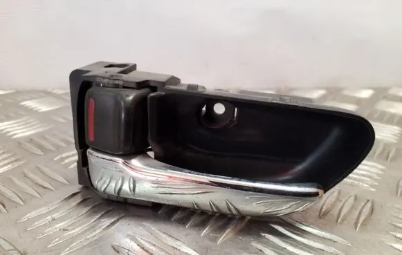 Subaru Legacy Front door interior handle