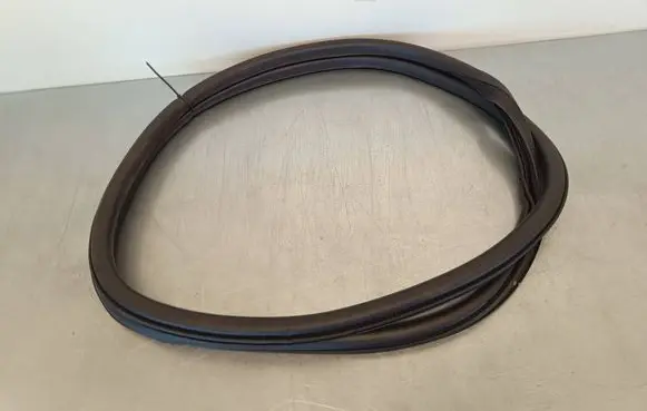 Ford S-MAX Front door rubber seal 