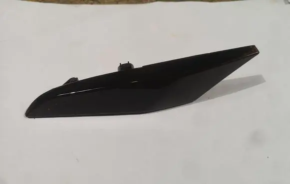 Front indicator light