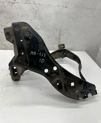 Mercedes-Benz CLS C218 AMG Headlight/headlamp mounting bracket A2186200600 020FK15713