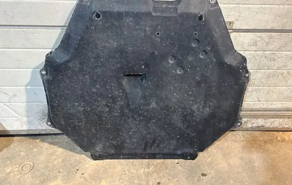 Mitsubishi Eclipse Cross Engine splash shield/under tray