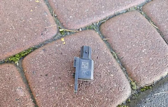 Opel Crossland X Airbag deployment crash/impact sensor 22886641