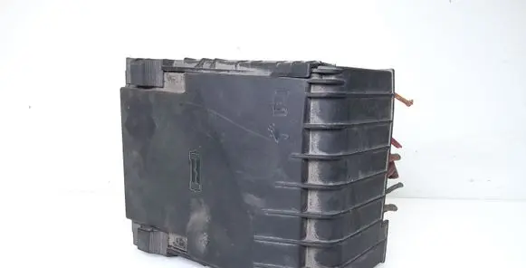 Volkswagen PASSAT B6 Fuse box set 3C0937125 1K0937132F