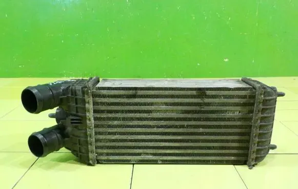 Peugeot 2008 I Intercooler radiator CV448004 9803900780