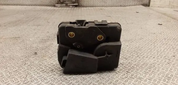 BMW 3 E90 E91 Tailgate window lock/catch/latch 8218849