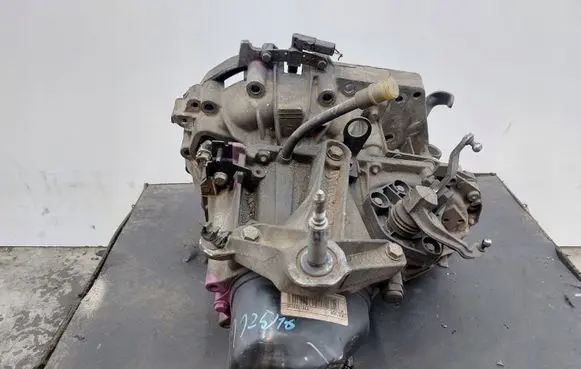 Renault Scenic II - Grand scenic II Manual 5 speed gearbox JR5104