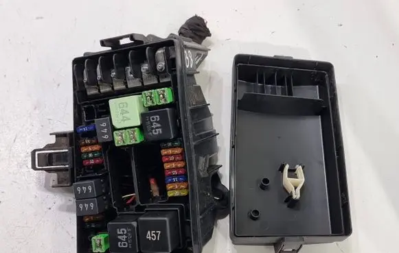 Volkswagen PASSAT B8 Fuse box set 5Q0907361B