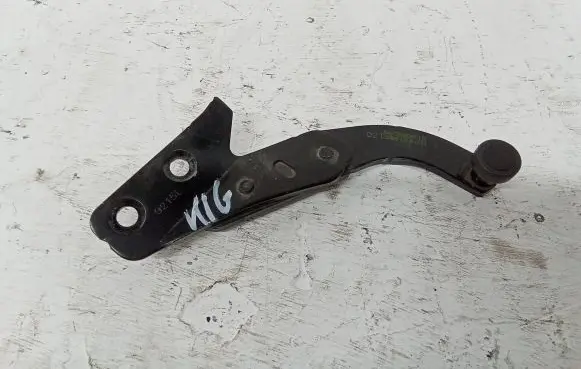 Mercedes-Benz Vito Viano W447 Sliding door upper roller guide/hinge A4477600047