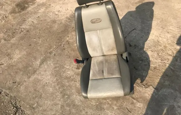 Jeep Grand Cherokee (WK) Front driver seat 