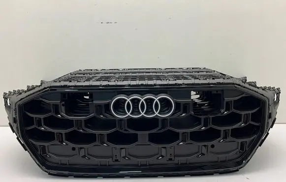 Audi Q8 Front bumper upper radiator grill 4M8853651