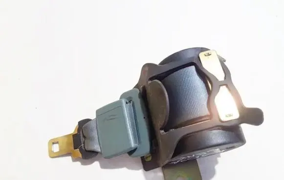 Renault Scenic I Middle seatbelt (rear) a504452