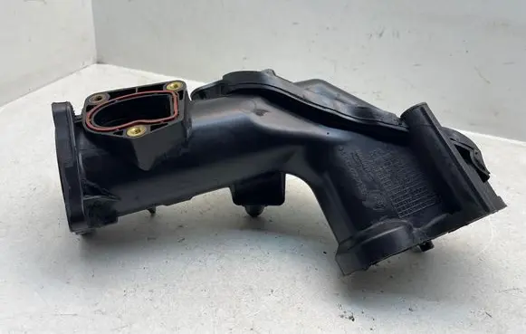 Mercedes-Benz GLK (X204) Air intake duct part A6420901037