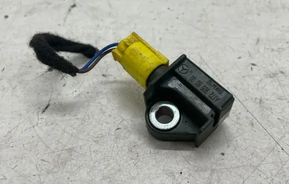 Mercedes-Benz E W212 Airbag deployment crash/impact sensor A1729056000