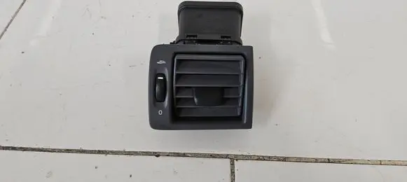 Volvo V50 Dashboard side air vent grill/cover trim 30715099