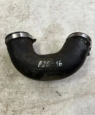 Audi Q7 4L Intercooler hose/pipe 4L0145972A