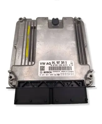 Volkswagen Golf VII Engine control unit/module 04L907309R 0281031066