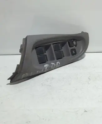 Nissan Almera N16 Electric window control switch 19608