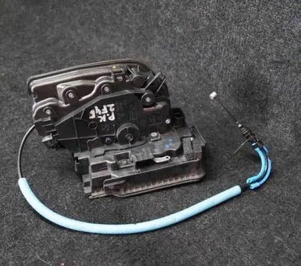 BMW 2 F45 Coupe door lock (next to the handle) 7281931