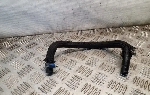 Jeep Grand Cherokee (WK) Engine coolant pipe/hose