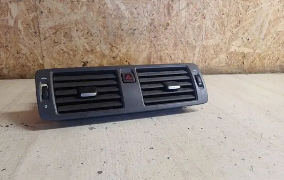 Volvo V50 Dash center air vent grill 505068