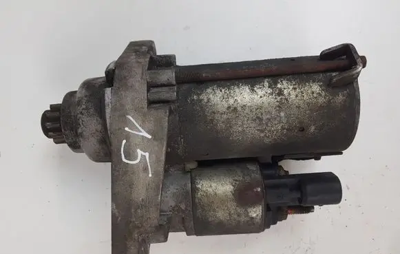 Volkswagen Golf V Starter motor 02T911023S 2602082401