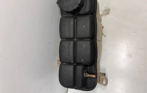 Mercedes-Benz CLK A208 C208 Coolant expansion tank/reservoir 2025000649