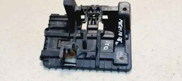Battery tray