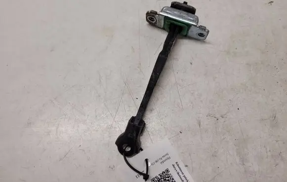 Hyundai Santa Fe Front door check strap stopper