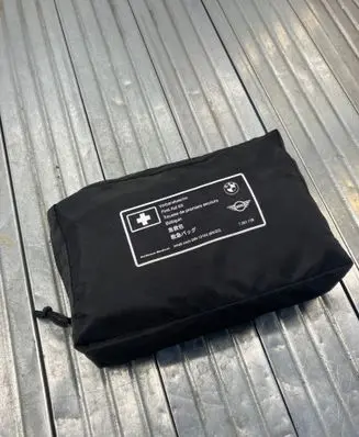 BMW 5 G30 G31 G38 First aid kit 7261178