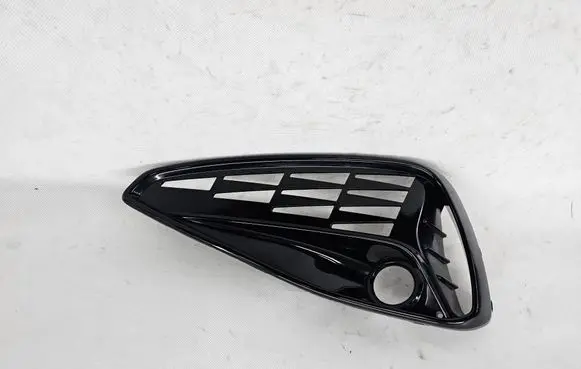 Hyundai i30 Front bumper lower grill 86563-G4510