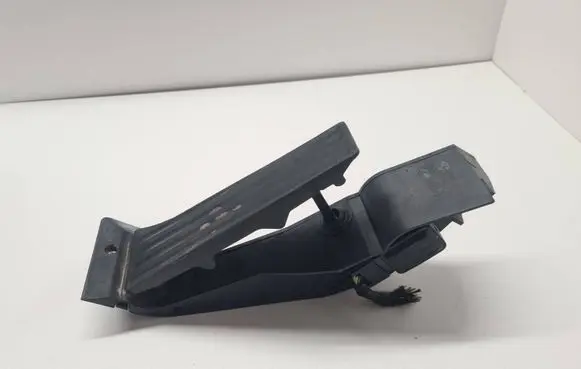 BMW 5 E60 E61 Accelerator throttle pedal 6772645 25916010 150307
