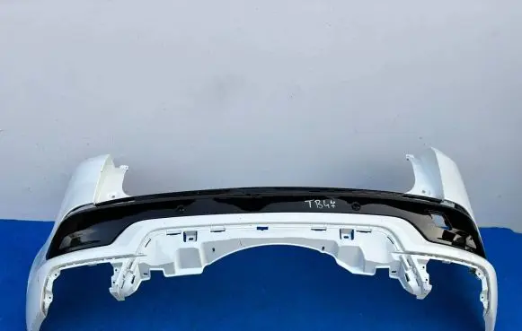 Land Rover Discovery 5 Front bumper LK72-17D781-BAW