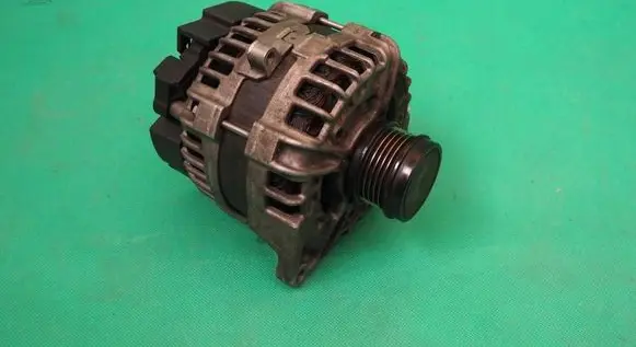 Mercedes-Benz B W246 W242 Generator/alternator A0009060022