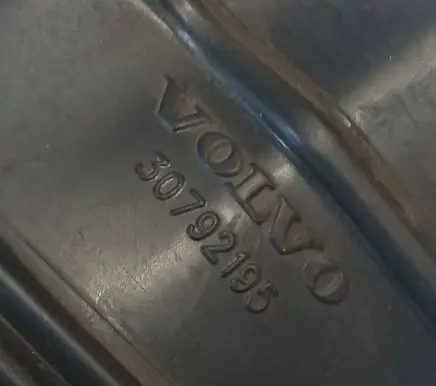Volvo XC60 Air intake duct part 30792195