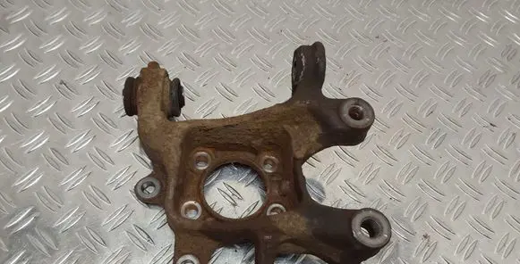 Toyota Avensis T270 Rear wheel hub
