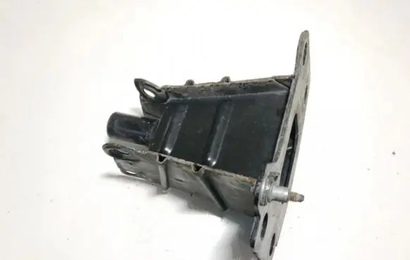 Audi A3 S3 8P Front bumper mounting bracket