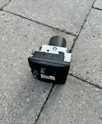 BMW 5 E60 E61 ABS Pump 6783360 6783362