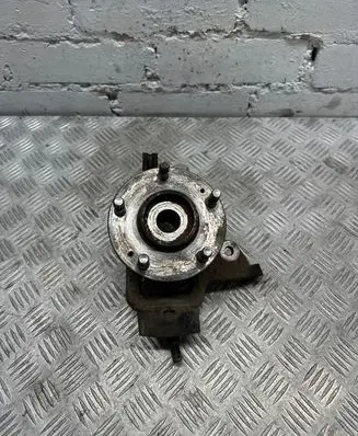 Hyundai i30 Front wheel hub