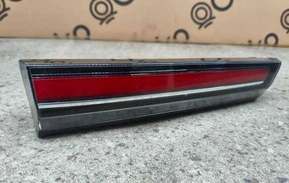 Opel Mokka B Tailgate rear/tail lights 2SA01499501A 9833944480