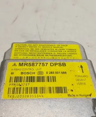 Mitsubishi Colt Airbag control unit/module MR587757 0285001686 PMR587757