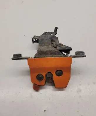 Skoda Fabia Mk1 (6Y) Tailgate/trunk/boot lock/catch/latch 6Y9827501C