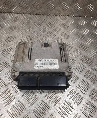 Skoda Octavia Mk2 (1Z) Engine control unit/module 03G906021MC 03G906021AB 0281013299