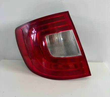 Skoda Superb B6 (3T) Rear/tail lights 3T9945095 214801