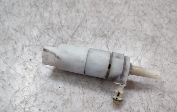 Fiat Freemont Windscreen/windshield washer pump 00754016