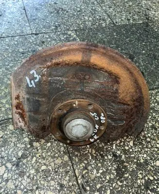 Citroen C5 Rear wheel hub