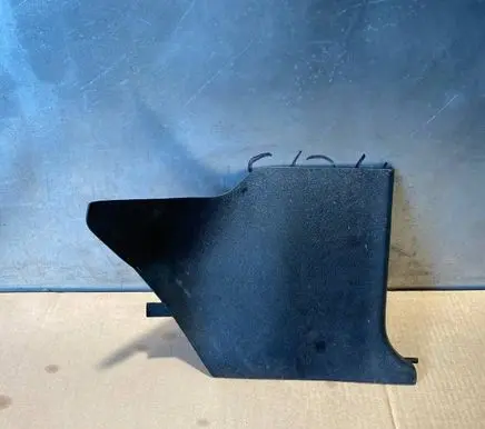 Mercedes-Benz E W124 Foot area side trim 1246880206 13975100 397510