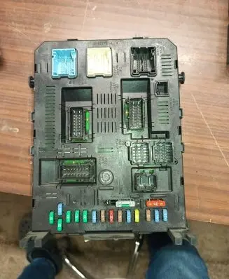 Peugeot 307 Comfort/convenience module 9660105680